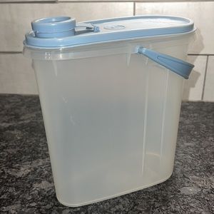 Vintage juice/drink container. With lid and handle. 64 Oz. Minor small crack